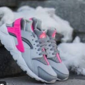 Nike Huarache Pink Grey Silver Sneakers